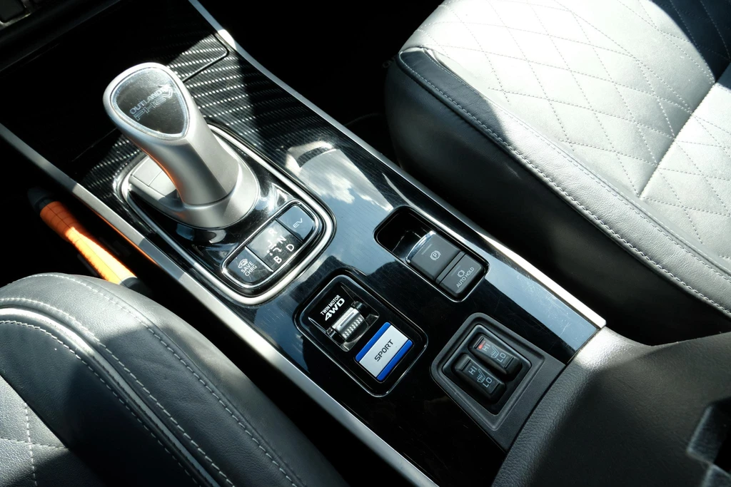 Mitsubishi Outlander – foto 23
