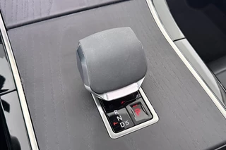 Land Rover Range Rover Velar – thumbnail 36