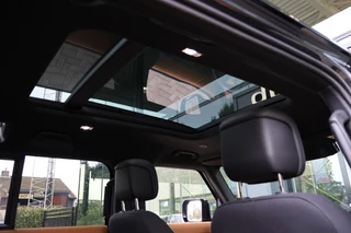 Land Rover Defender – thumbnail 16