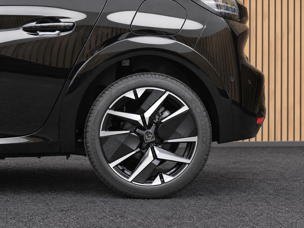 Peugeot 208 – foto 11