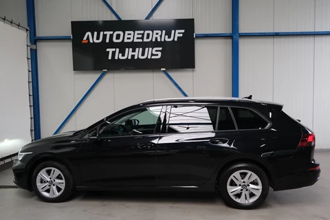 Volkswagen Golf Variant 1.0 eTSI Life Automaat - N.A.P. Airco, Cruise, Camera, Navi, PDC, Virtual display.