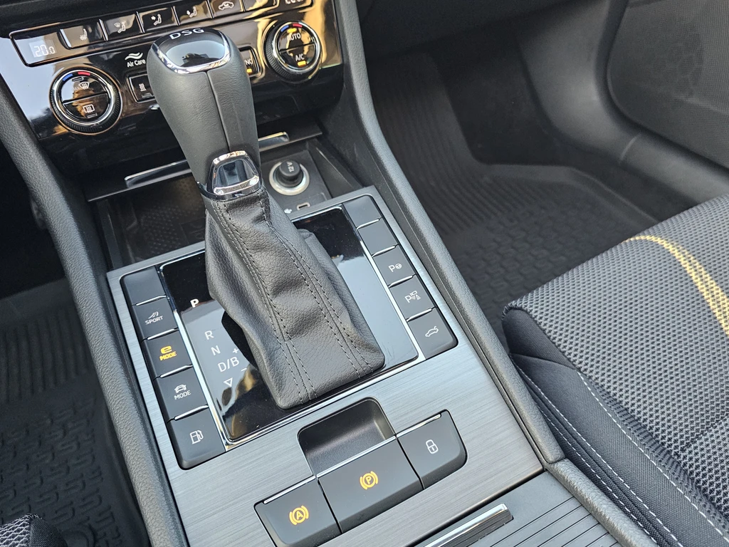 Škoda Superb – foto 14