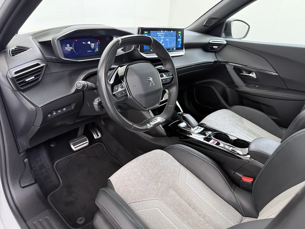 Peugeot e-2008 – foto 16