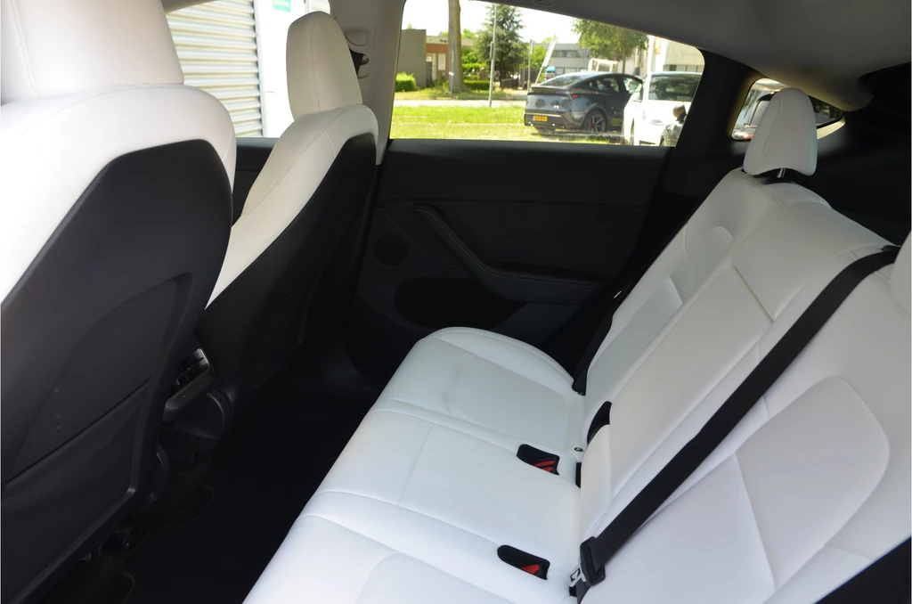 Tesla Model Y – foto 12