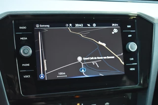 Volkswagen Passat – thumbnail 21