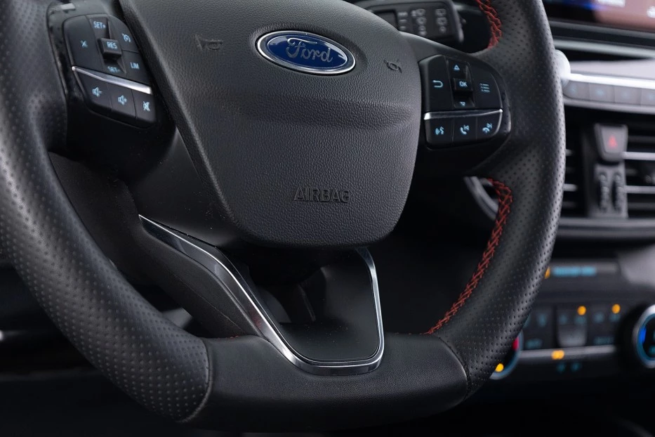 Ford Kuga – foto 18