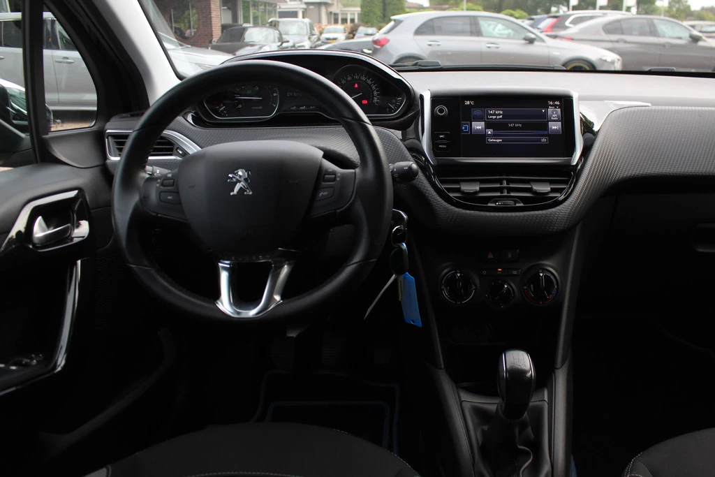 Peugeot 208 – foto 6