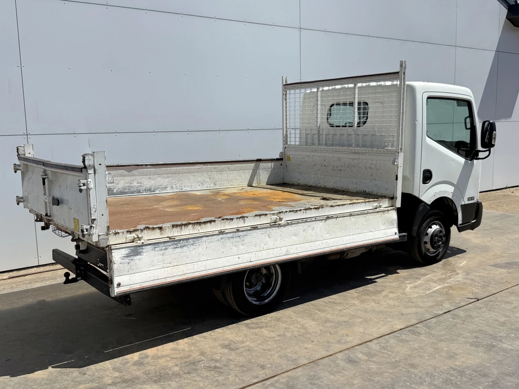 Nissan NT400 – foto 2