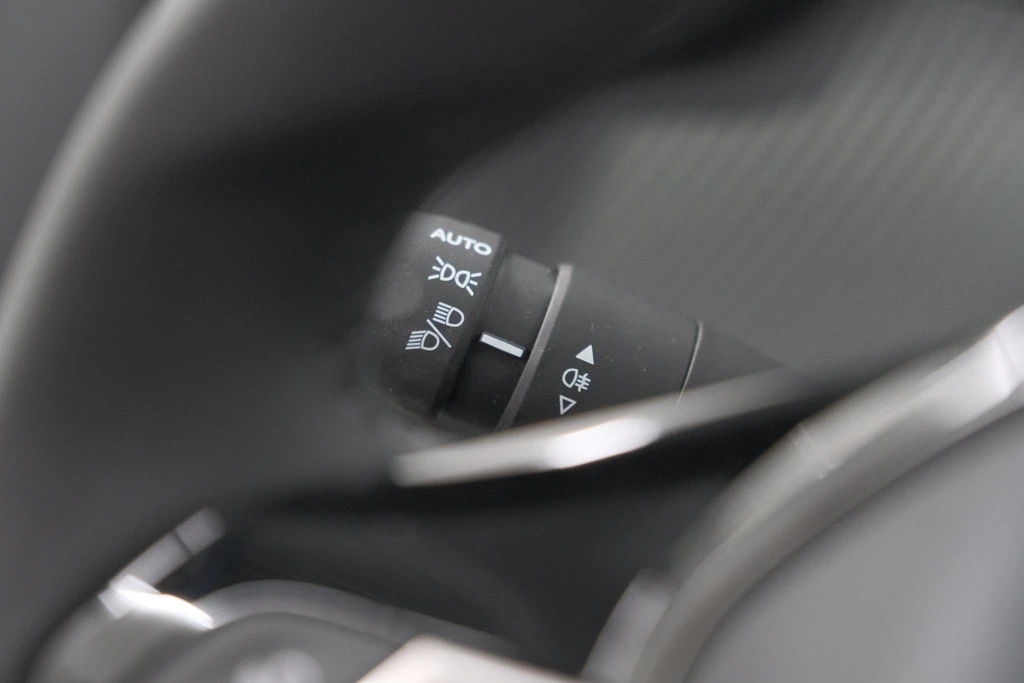 Peugeot e-208 – foto 41