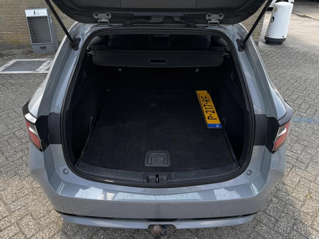 Toyota Corolla Touring Sports – foto 28