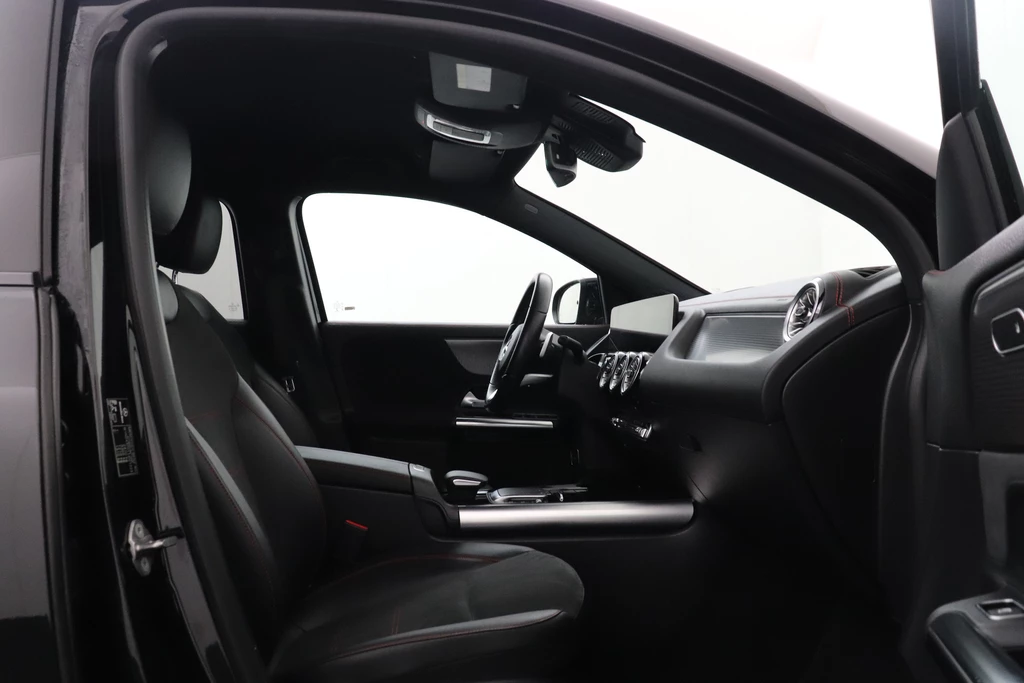 Mercedes-Benz EQA – foto 16