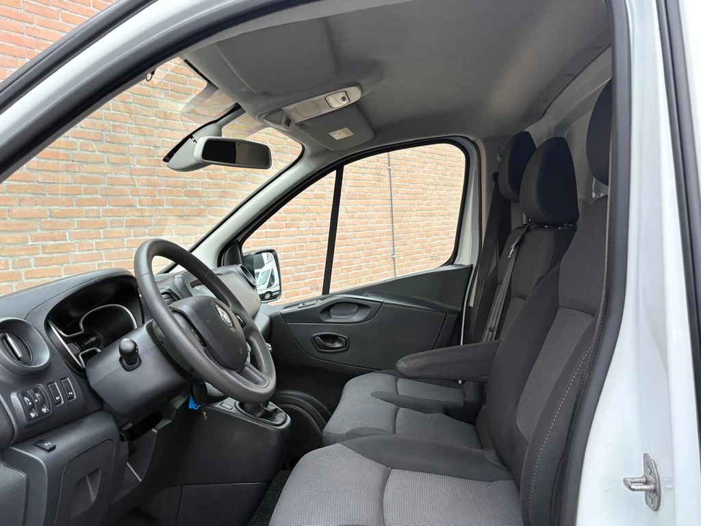 Renault Trafic – foto 12