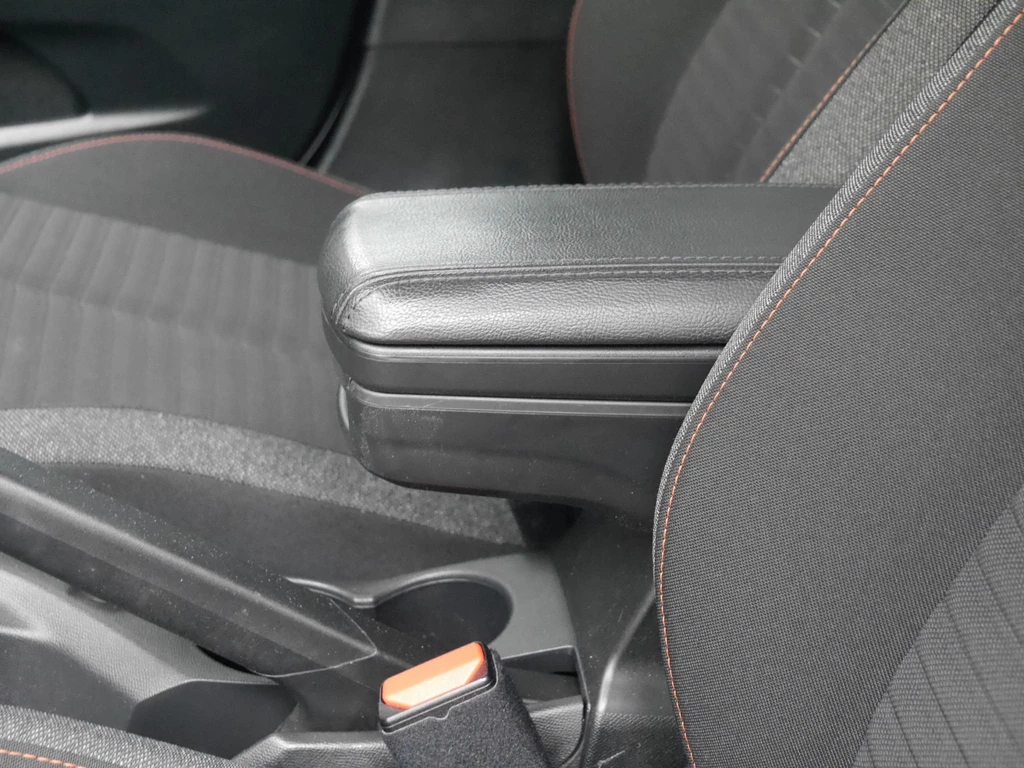 Peugeot 208 – foto 12