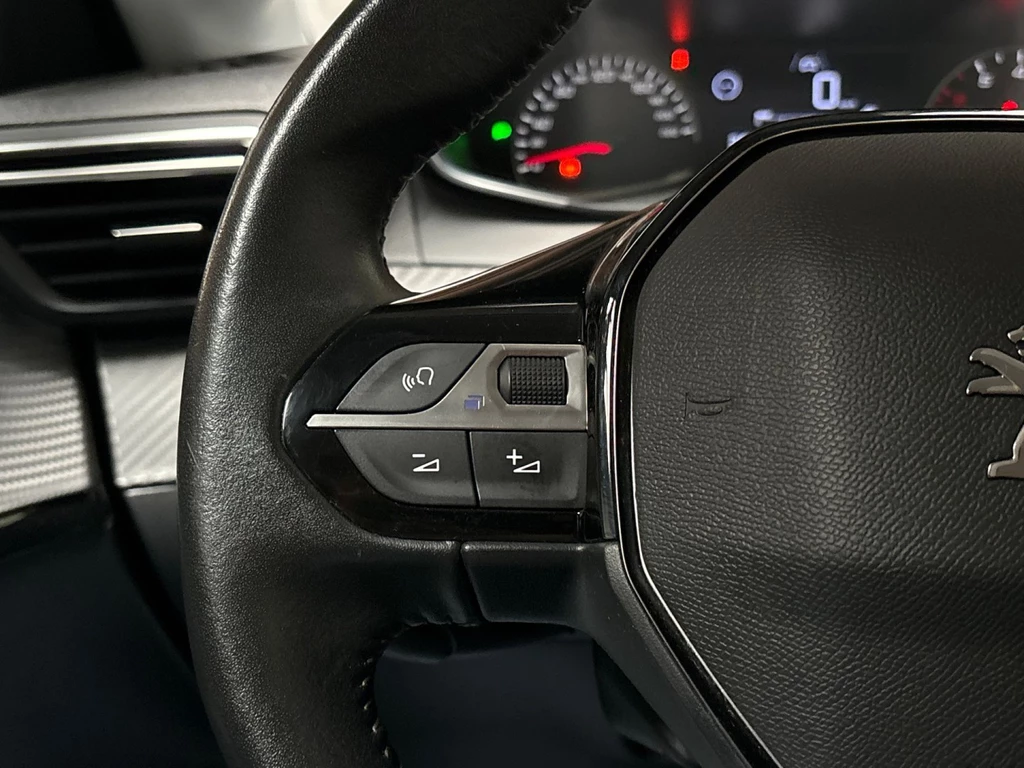 Peugeot 208 – foto 12