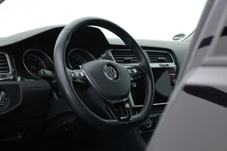 Volkswagen Golf – thumbnail 6