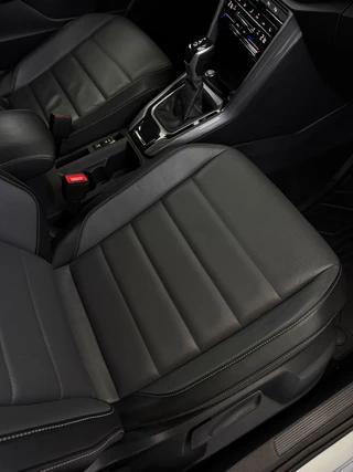 Volkswagen T-Roc – thumbnail 38