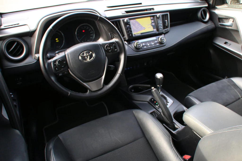 Toyota RAV4 – foto 8