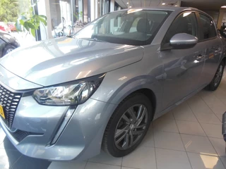 Peugeot 208 – thumbnail 1