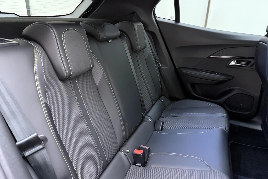 Peugeot e-2008 – foto 14