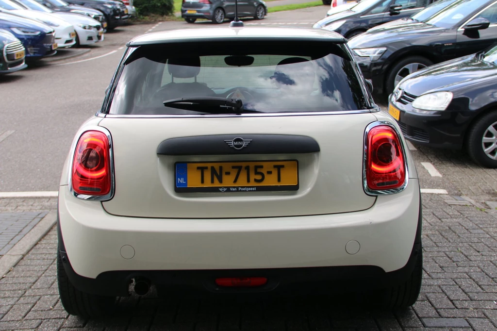MINI 3-deurs – foto 3