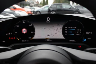 Porsche Taycan – thumbnail 20