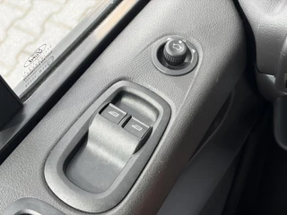 Ford Transit Custom – thumbnail 29
