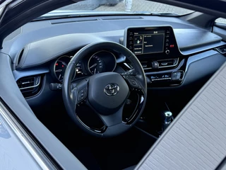 Toyota C-HR – thumbnail 12