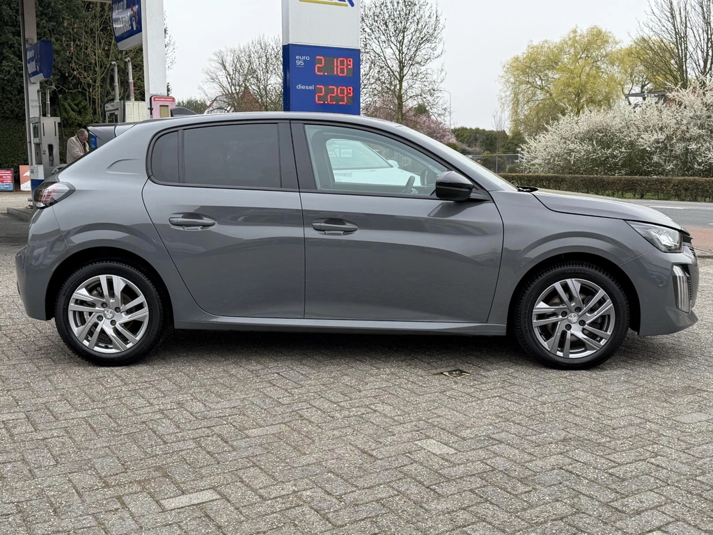 Peugeot 208 – foto 9