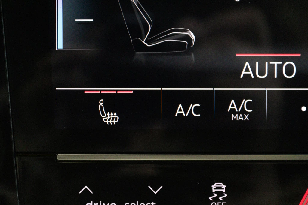 Audi e-tron – foto 17