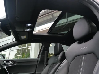 Kia XCeed – thumbnail 18