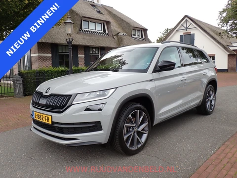 Škoda Kodiaq 1.5 TSI SPORTLINE 7-PERS / TREKHAAK / CARPLAY / CAMERA / KEYLESS / MEMORY