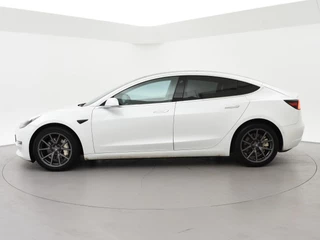 Tesla Model 3 – thumbnail 2