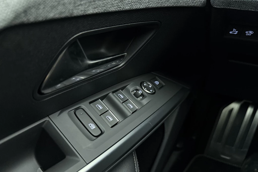 Peugeot e-3008 – foto 19
