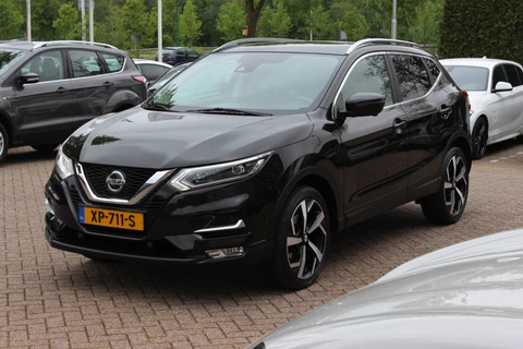 Nissan QASHQAI 1.2 Tekna / Trekhaak / Panoramadak / 360Camera / Navigatie / Keyless / Dodehoek / Cruise Control / DAB / 19''