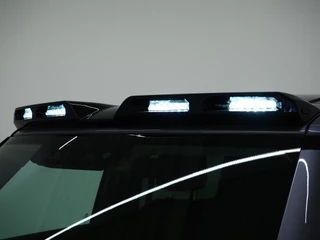 Land Rover Defender – thumbnail 15