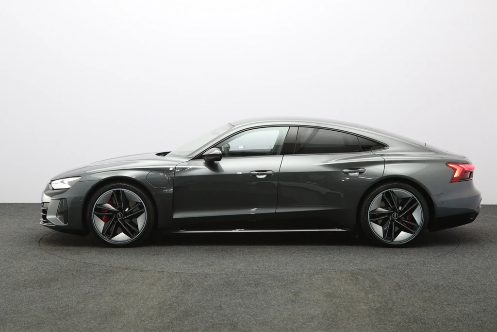 Audi e-tron GT – foto 4