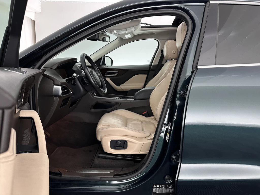 Jaguar F-PACE – foto 8
