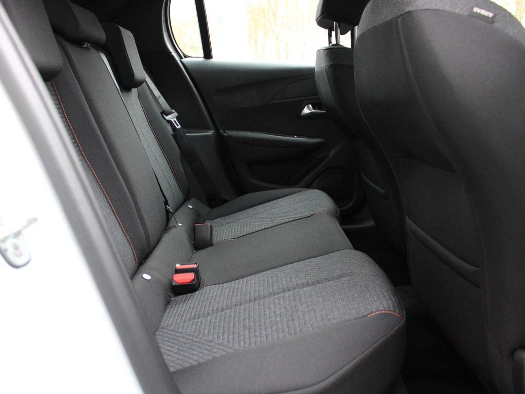 Peugeot 208 – foto 15