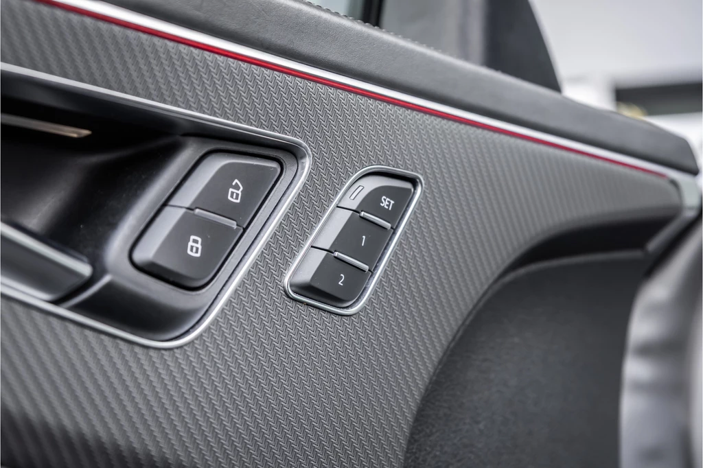 Audi RSQ8 – foto 27