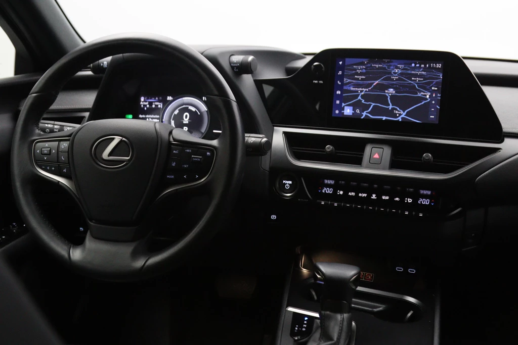 Lexus UX – foto 12