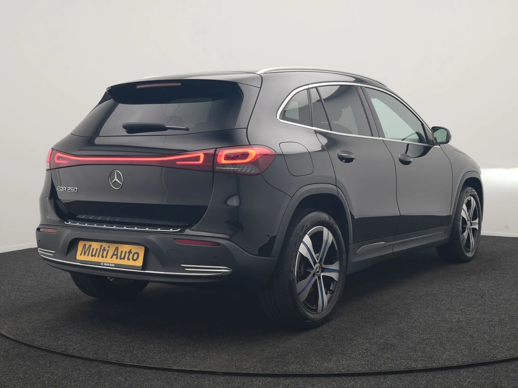 Mercedes-Benz EQA – foto 7