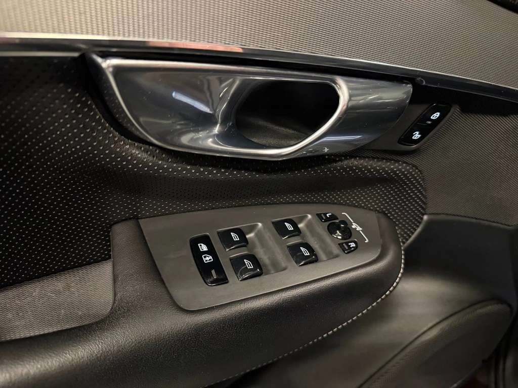 Volvo XC90 – foto 20