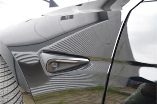 Tesla Model 3 – thumbnail 32