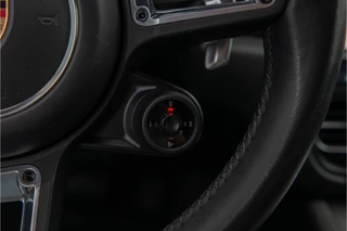 Porsche Macan – thumbnail 36
