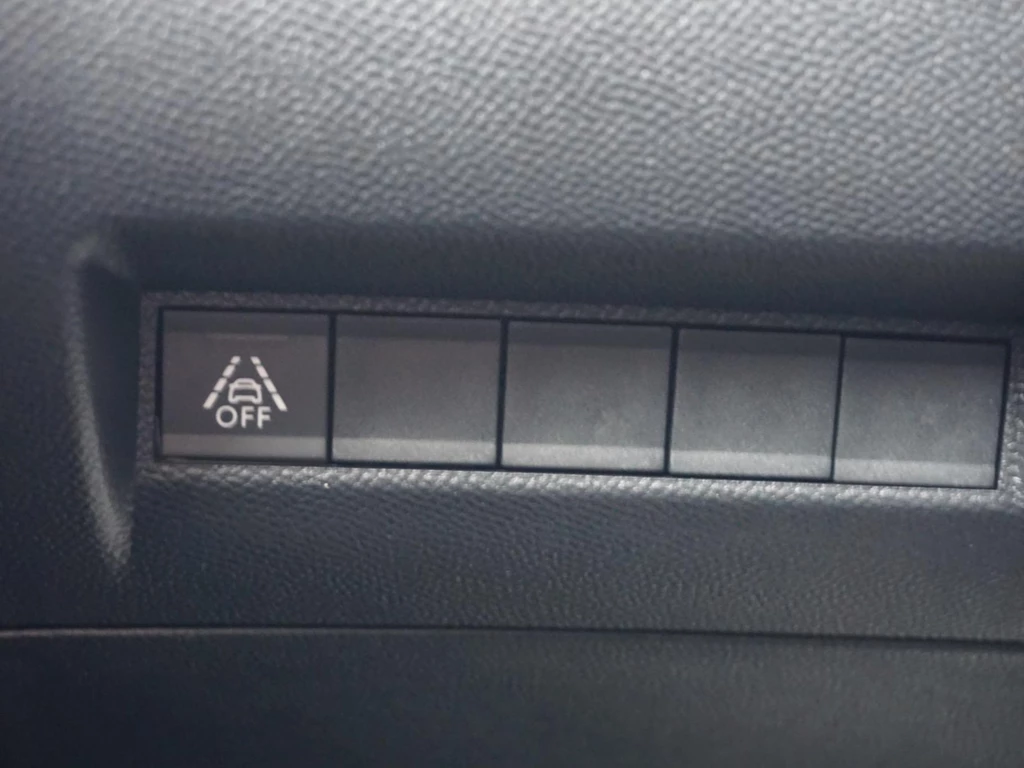 Peugeot 208 – foto 14