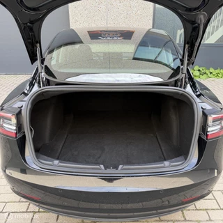 Tesla Model 3 – thumbnail 19