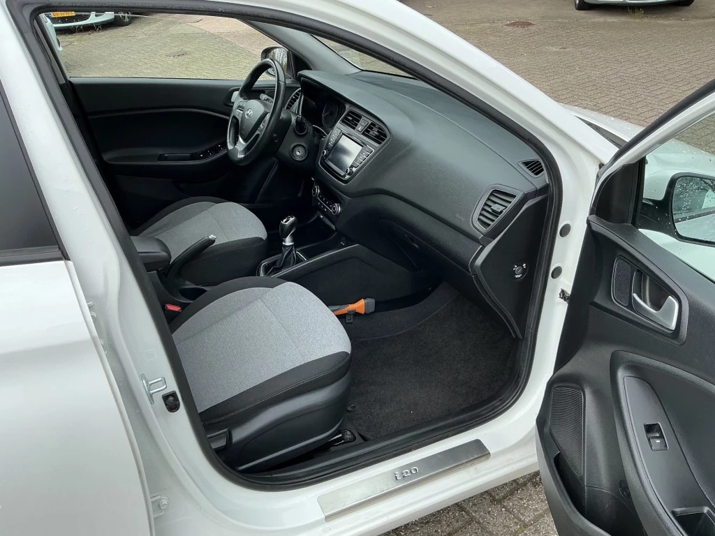 Hyundai i20 – foto 8