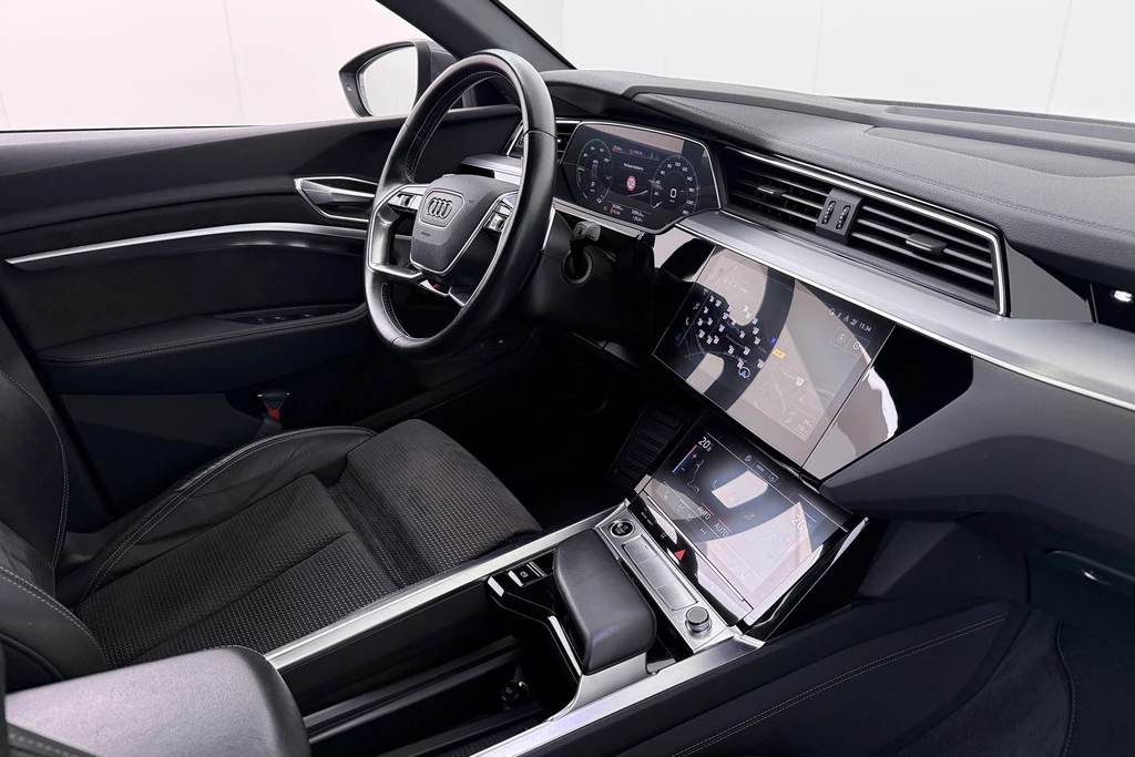 Audi e-tron – foto 15