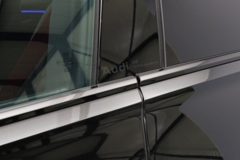 Audi Q8 – foto 18