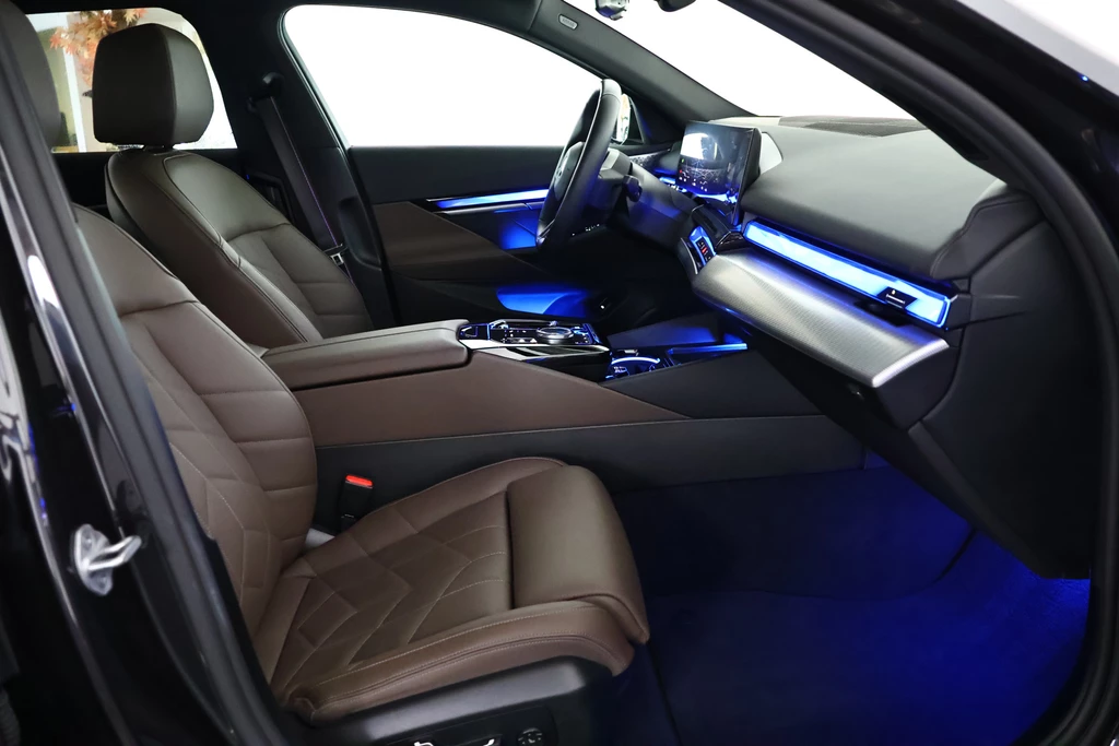 BMW i5 – foto 14